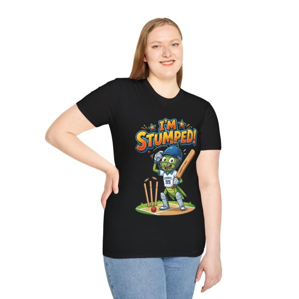 Cricket "I'm Stumped!" T-Shirt — Funny Cricket Batter Design
