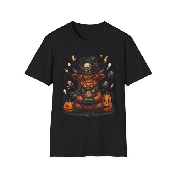 2613508005671963261_2048.jpeg Halloween Highland Cow T‑Shirt — Spooky Skull Top Hat Pumpkin Design
