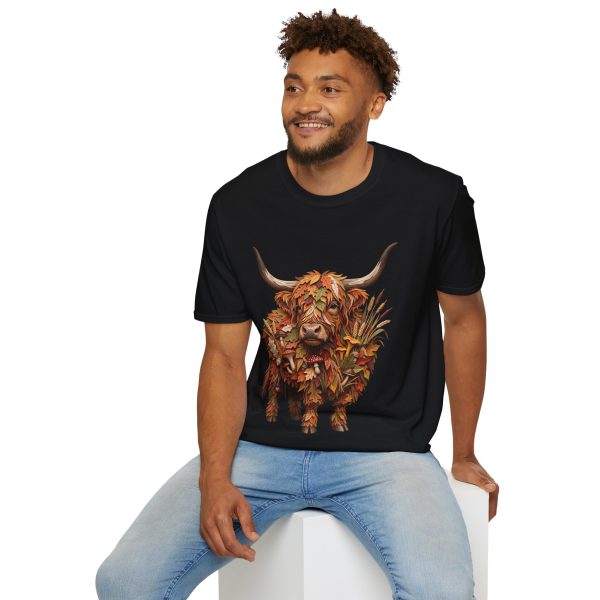 Autumn Highland Cow T-Shirt – Fall Leaves Scottish Cattle Tee