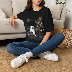 9050595803455397900_2048.jpeg Ghost Reading by Christmas Tree T-Shirt