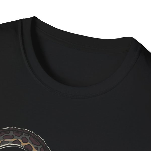 I Need a Break T-Shirt — Funny Toilet Giraffe Graphic Tee